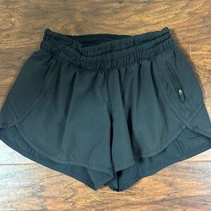 Lululemon black shorts
